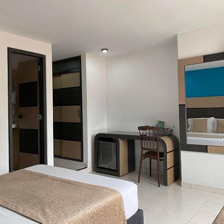 Hotel Plaza Real Ocaña 外观 照片