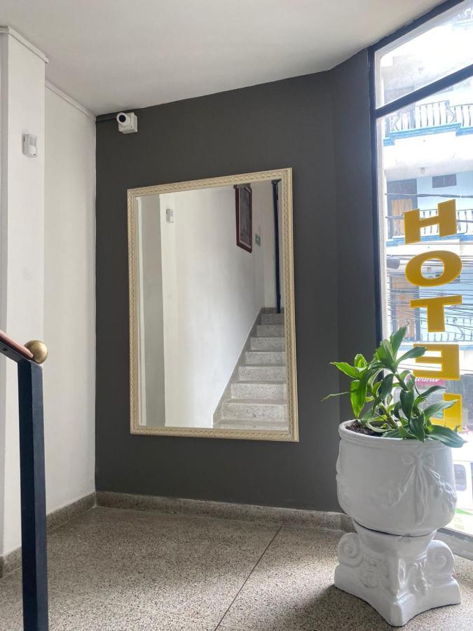 Hotel Plaza Real Ocaña 外观 照片
