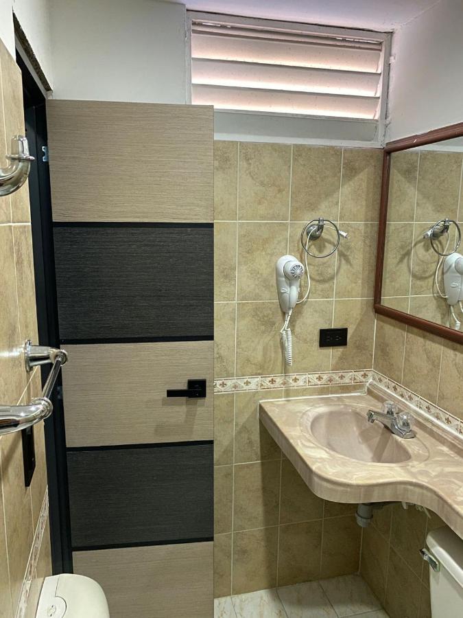 Hotel Plaza Real Ocaña 外观 照片
