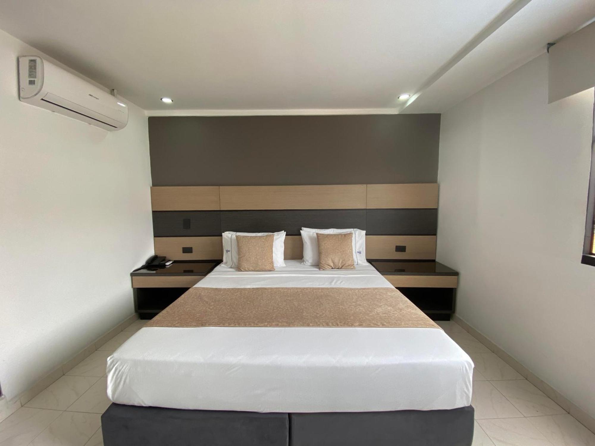 Hotel Plaza Real Ocaña 外观 照片