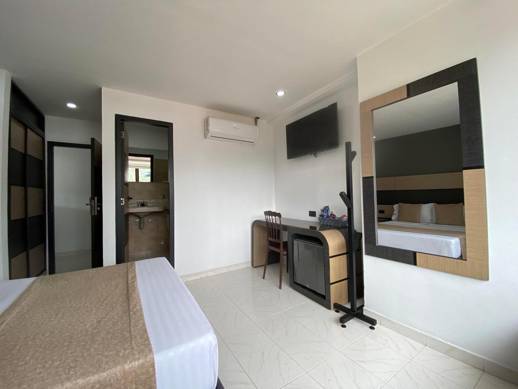 Hotel Plaza Real Ocaña 外观 照片