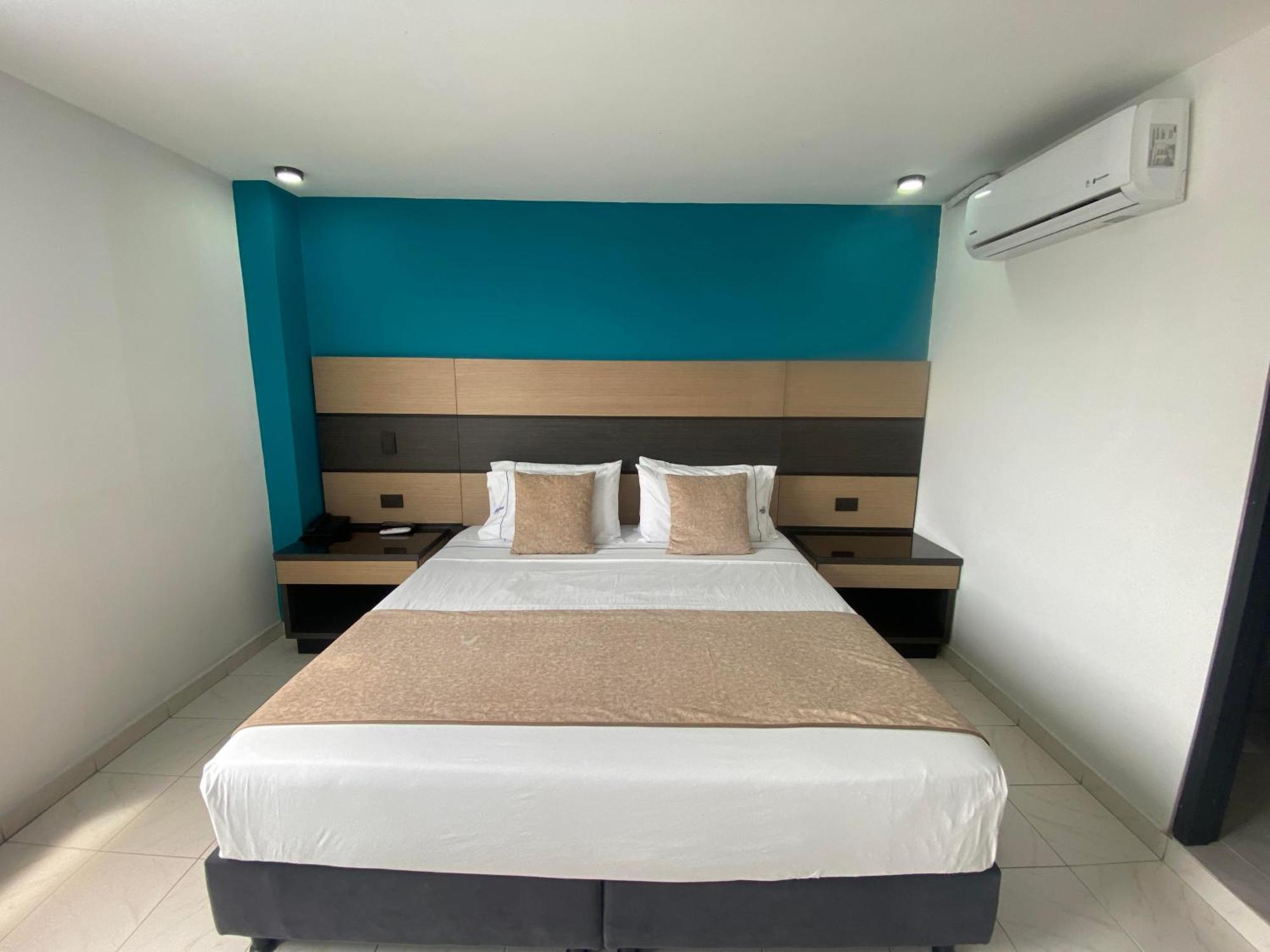 Hotel Plaza Real Ocaña 外观 照片